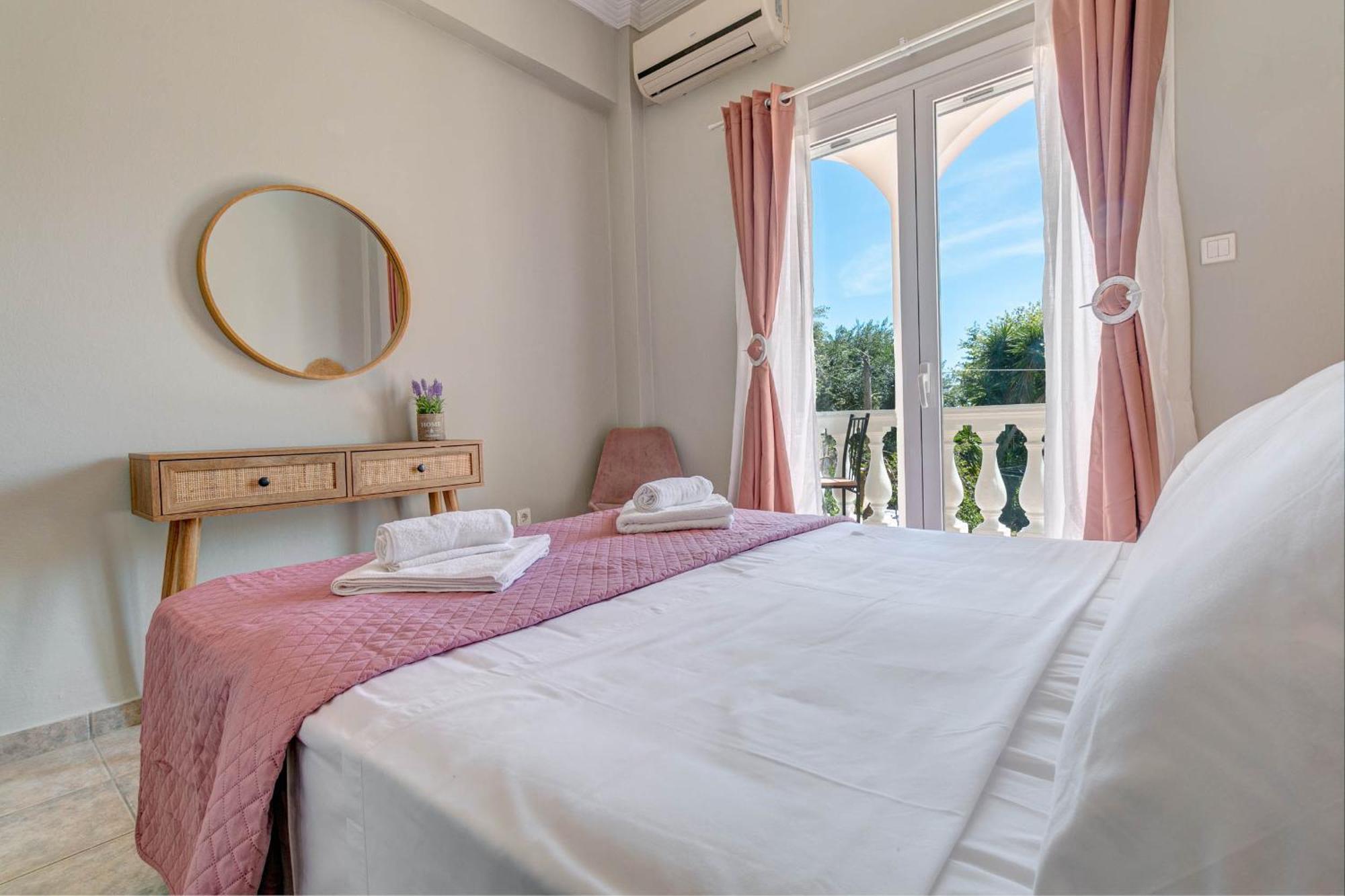Tramonto Beach Apartment Ypsos Exterior photo